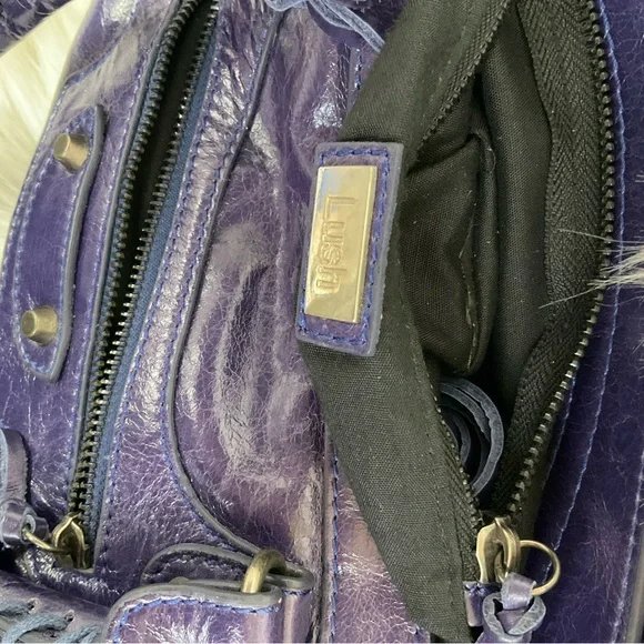 Lush Women's Purple Two Way Shoulder Bag With Card Holder - Picture 6 of 17